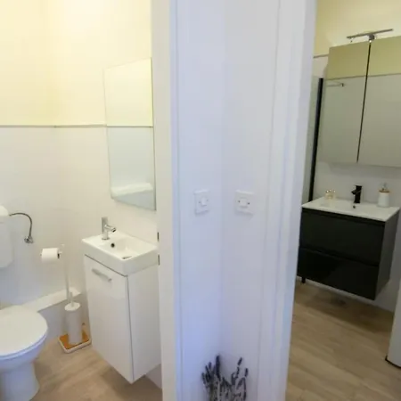 Danny Apartment *