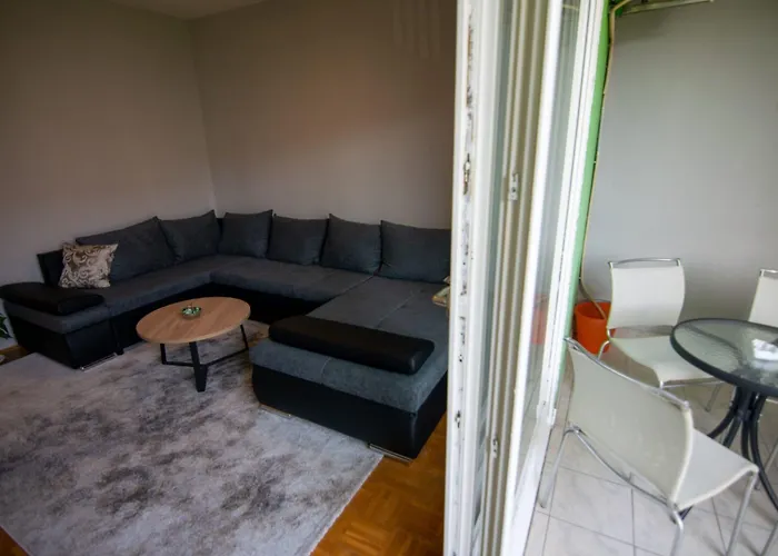 Danny דירה זאדאר