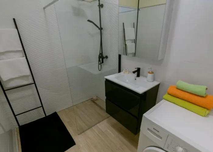 דירה Danny זאדאר