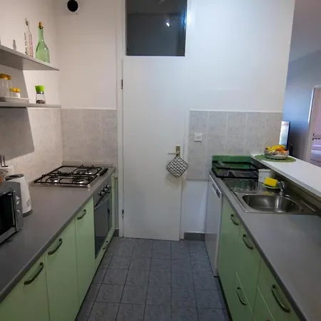 Danny Apartman *